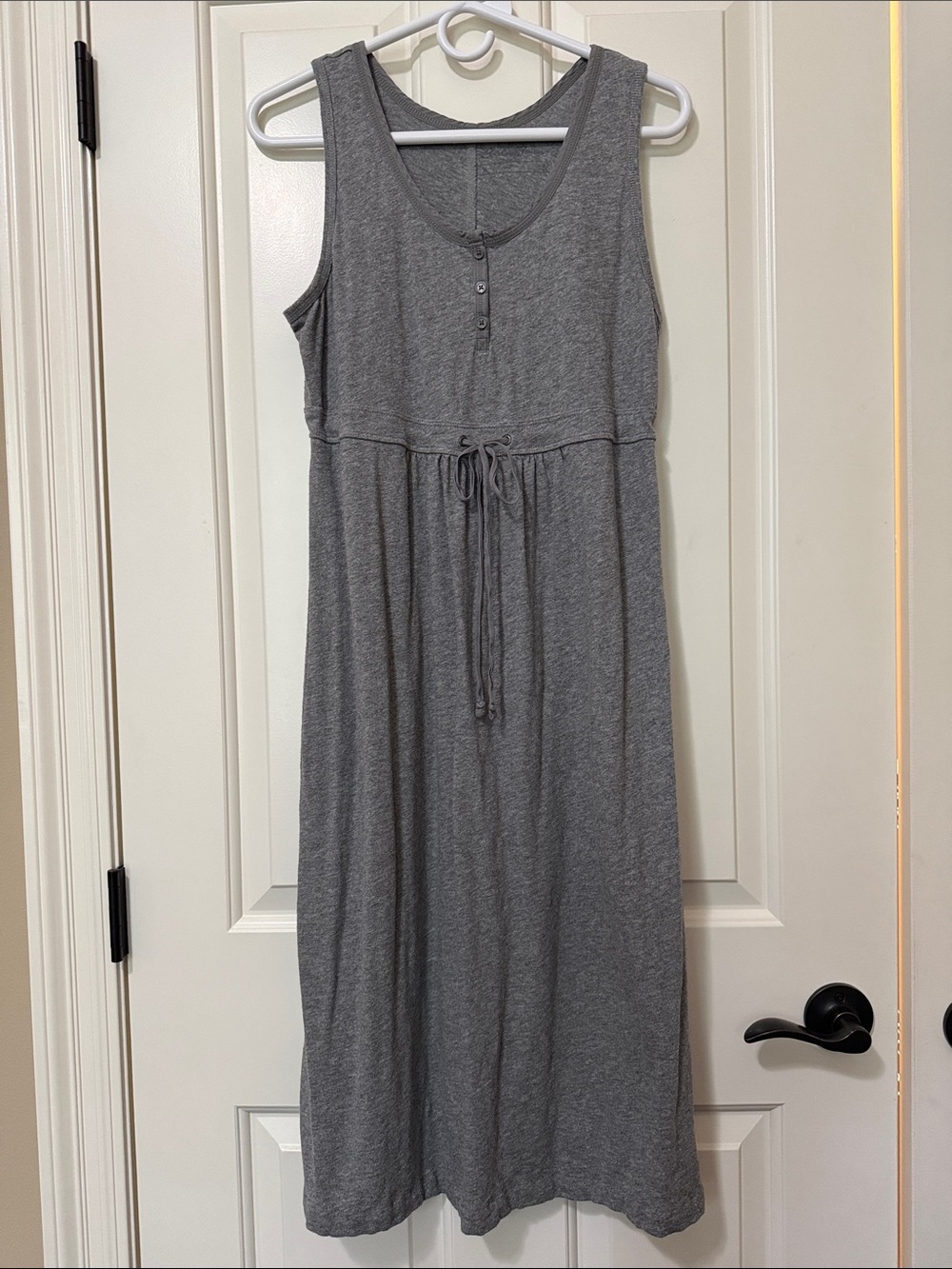 Classic Sleeveless Eddie Bauer Gray Jersey Drawstring Midi Dress, Medium